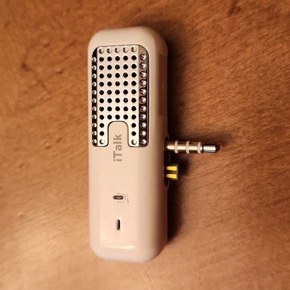 Griffin iTalk voice recorder for iPod with speaker - Picture 3 of 6